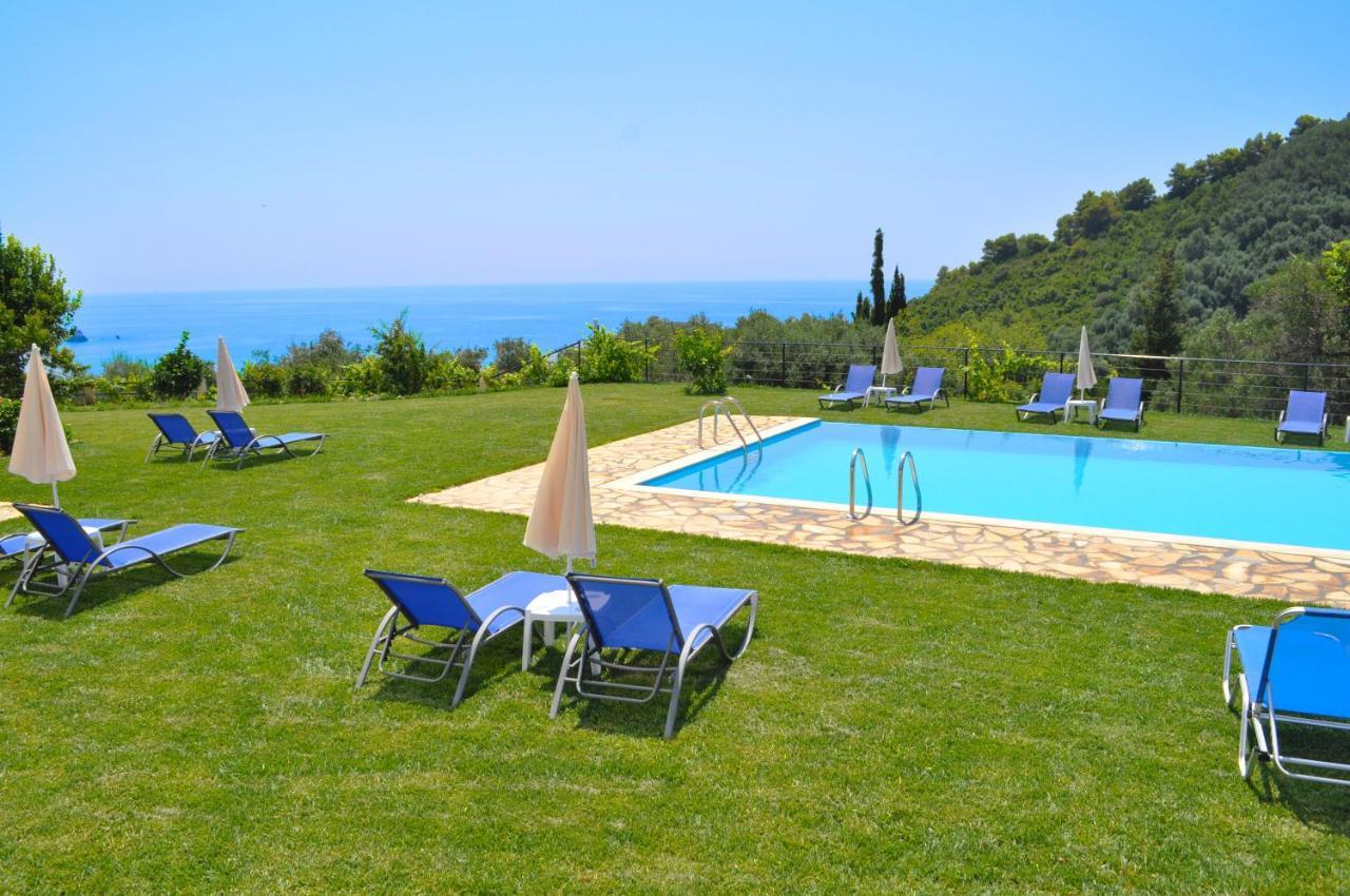Luxury Loft Apartment With Pool - Pelekas Beach, Corfu Екстер'єр фото
