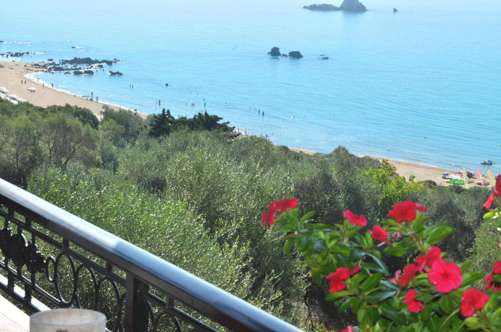 Luxury Loft Apartment With Pool - Pelekas Beach, Corfu Екстер'єр фото