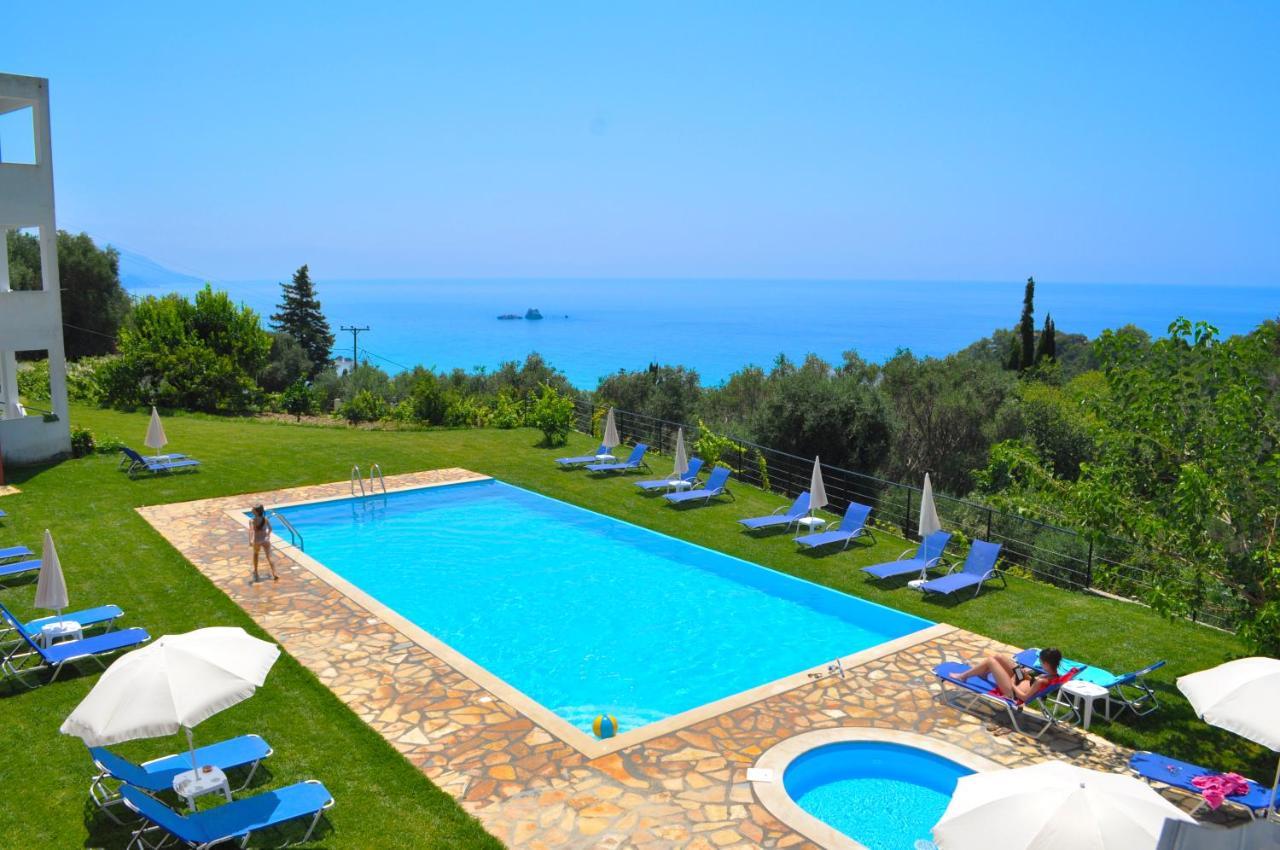 Luxury Loft Apartment With Pool - Pelekas Beach, Corfu Екстер'єр фото